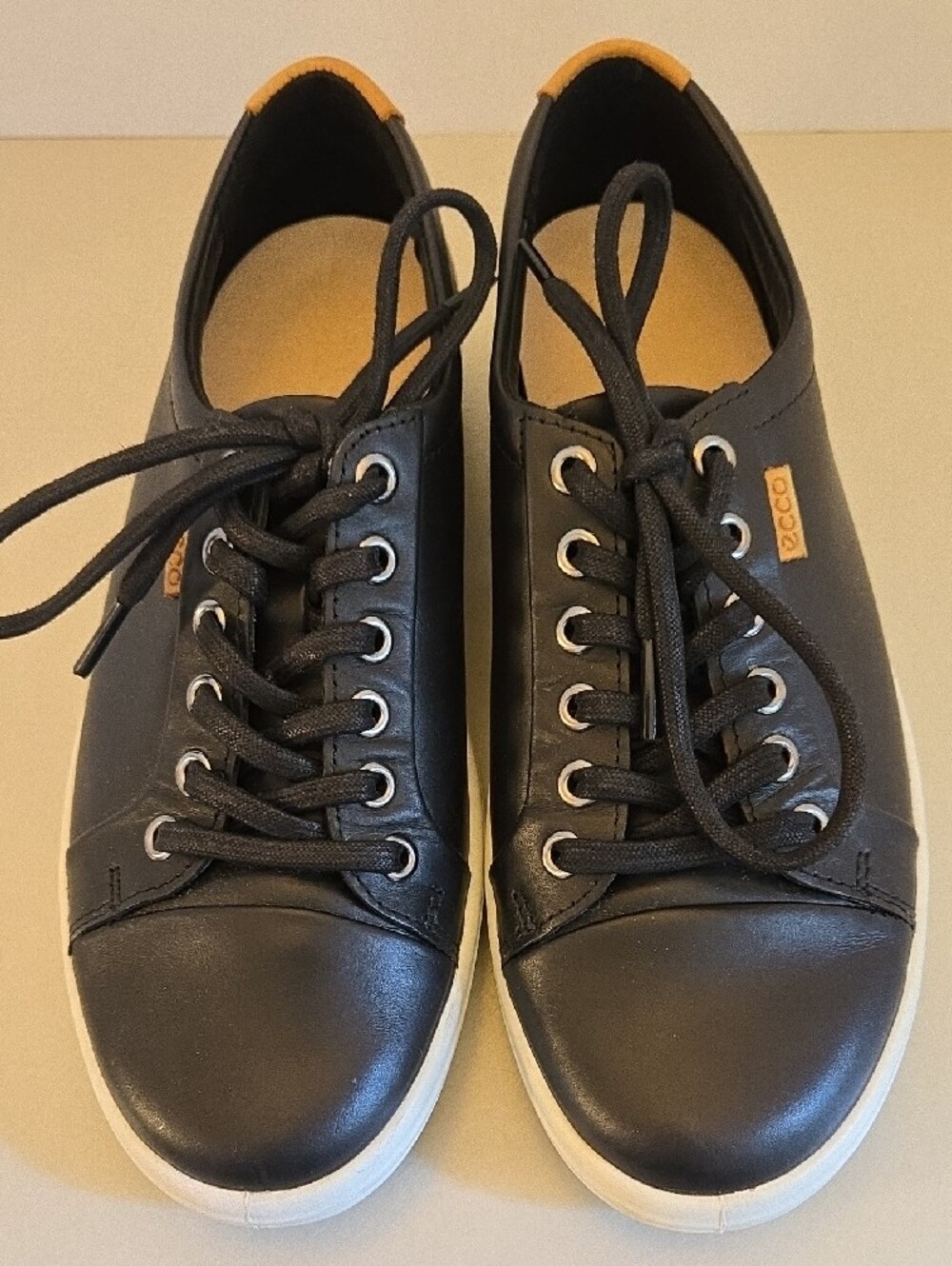 EUC ECCO Women's Soft 7 Sneaker, Black, Size 7